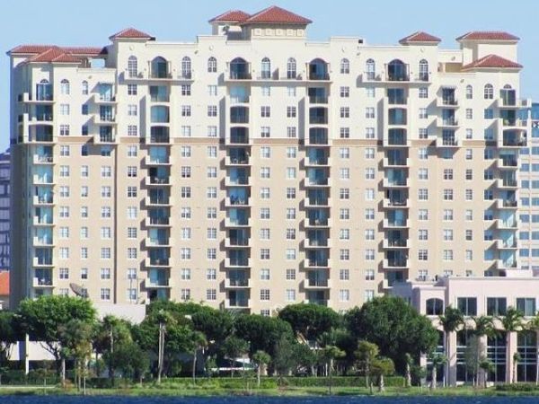 616 Clearwater Park Road, Unit 1207, West Palm Beach, FL 33401