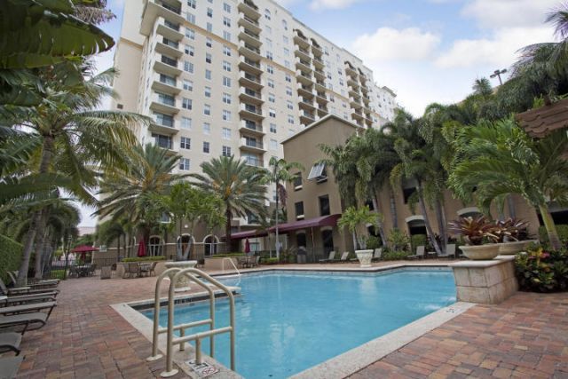 616 Clearwater Park Road, Unit 1207, West Palm Beach, FL 33401 Photo