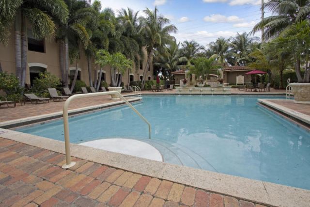 616 Clearwater Park Road, Unit 1207, West Palm Beach, FL 33401 Photo