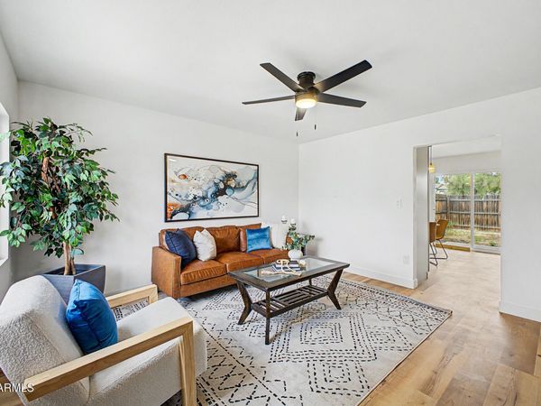 4650 W TUCKEY Lane, Glendale, AZ 85301