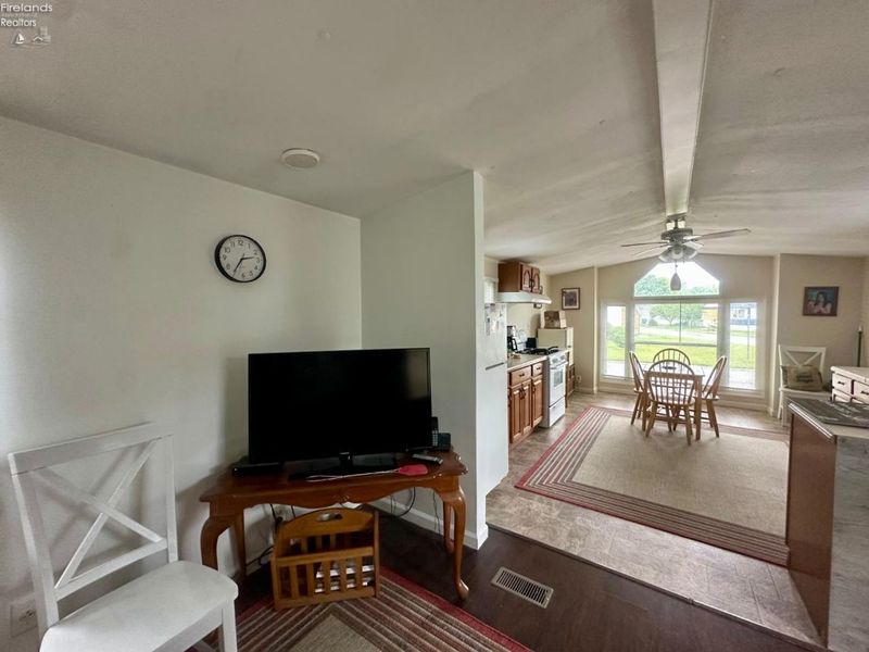 226 N Compass Drive, Vermilion, OH 44089 Photo 15