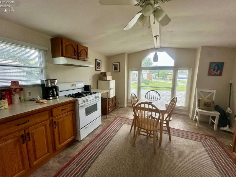 226 N Compass Drive, Vermilion, OH 44089 Photo 19