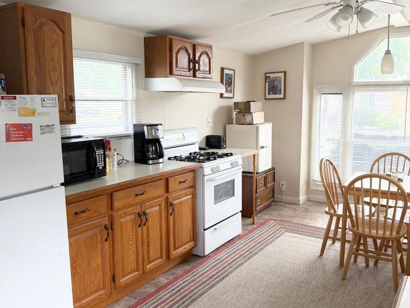 226 N Compass Drive, Vermilion, OH 44089 Photo 8