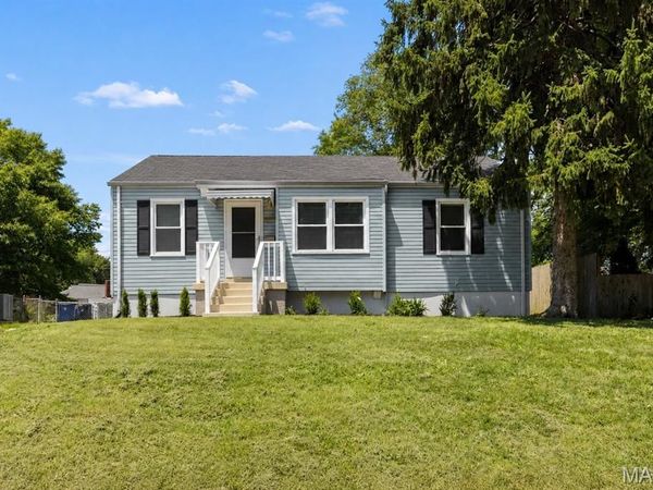 10509 Saint Henry Lane , St Ann, MO 63074