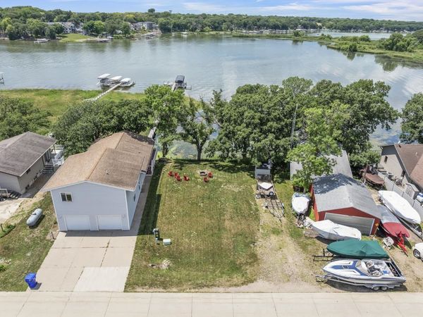 16213 256th Avenue, Spirit Lake, IA 51360