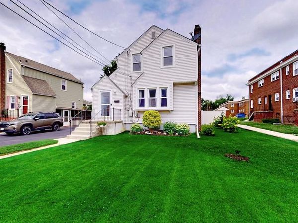 27 W HOLLY AVENUE, OAKLYN, NJ 08107
