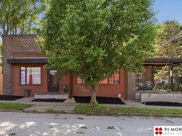 1214 S 22nd Street, Omaha, NE 68108