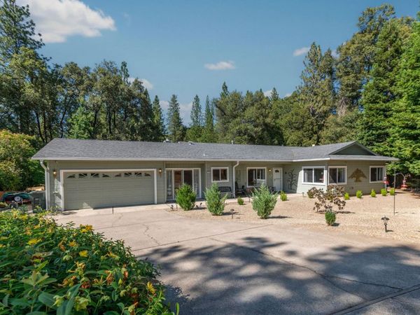 13610 Tony Ct, Pine Grove, CA 95665