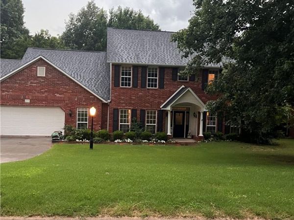 2777 Shadybrook Cove , Fayetteville, AR 72703