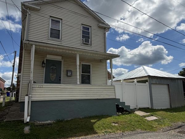 225 Rear W Blaine Street, McAdoo, PA 18237