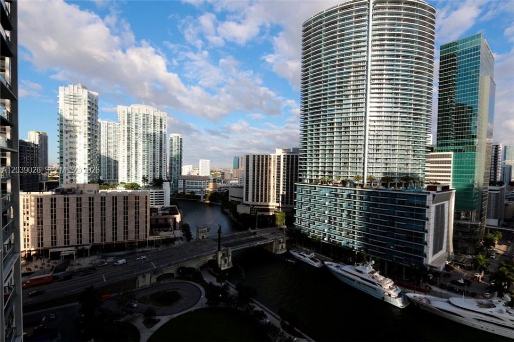 465 Brickell Ave, Unit 4706, Miami, FL 33131 Photo
