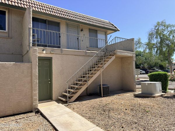 5625 S ADMIRALTY Court E, Unit E, Tempe, AZ 85283