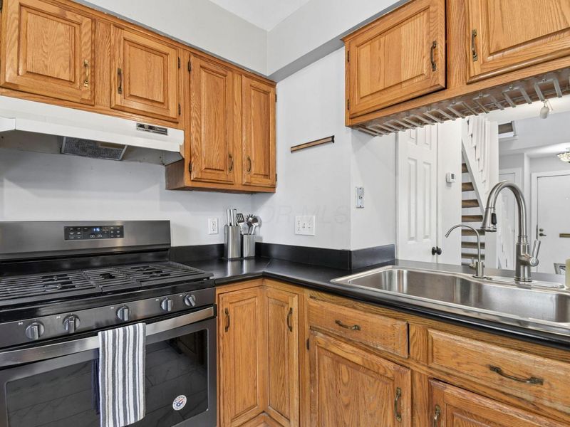 4745 Middletowne Street, Unit -4745A, Columbus, OH 43214 Photo 9