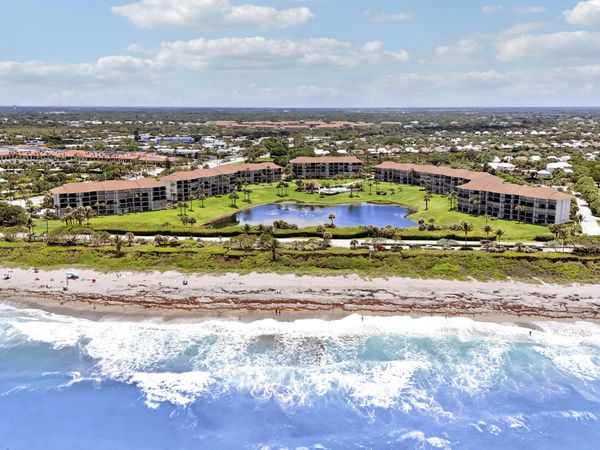 401 S Seas Drive, Unit 203, Jupiter, FL 33477