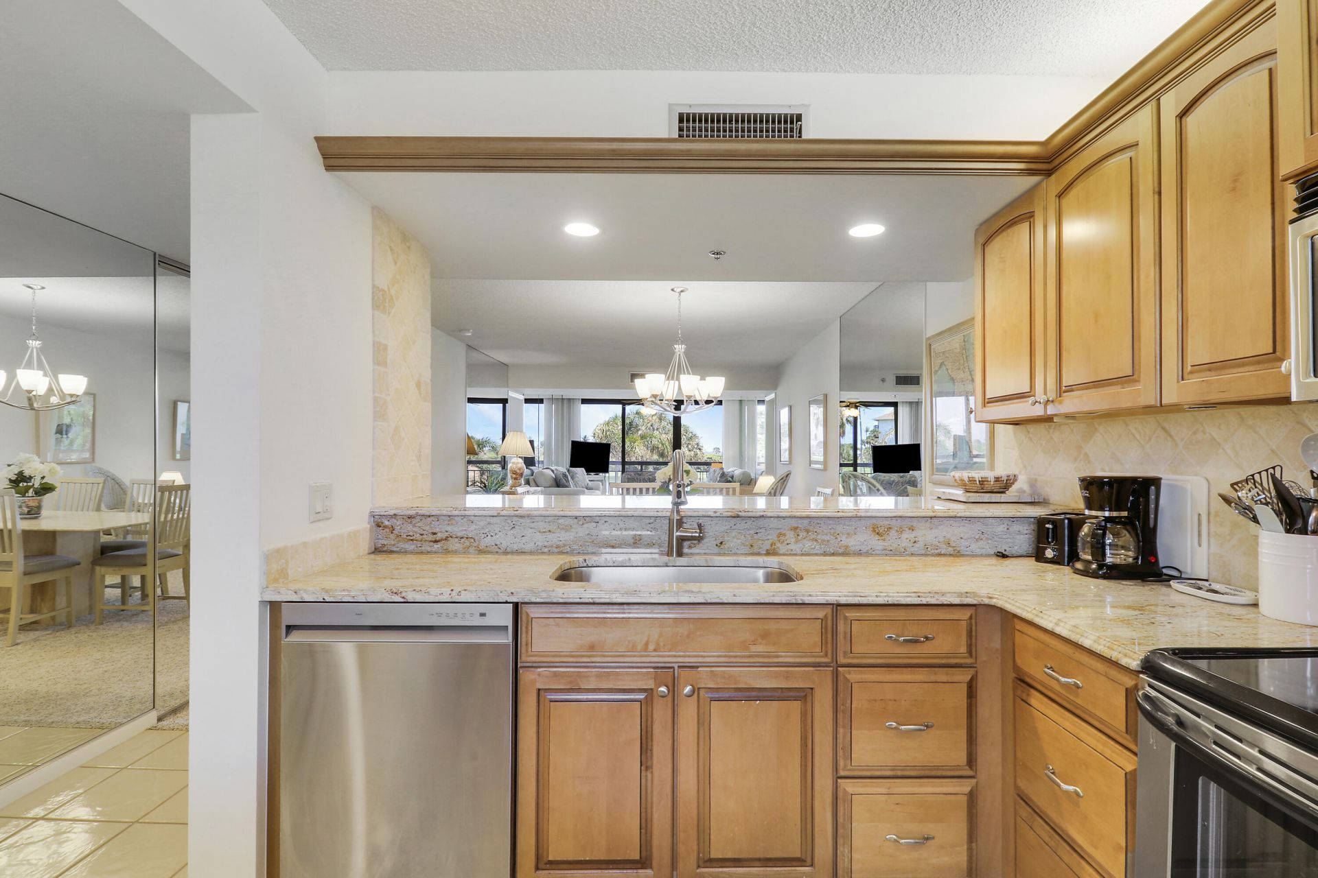 401 S Seas Drive, Unit 203, Jupiter, FL 33477 Photo