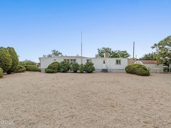 3165 Hollyhock Lane, Silver Springs, NV 89429