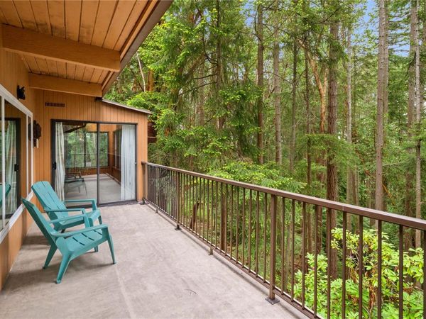 721 Noowick Rd, Mill Bay, BC V8H 1B5