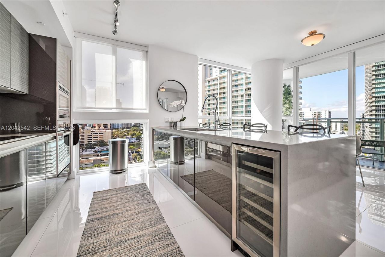 1080 Brickell Ave, Unit 1601, Miami, FL 33131 Photo