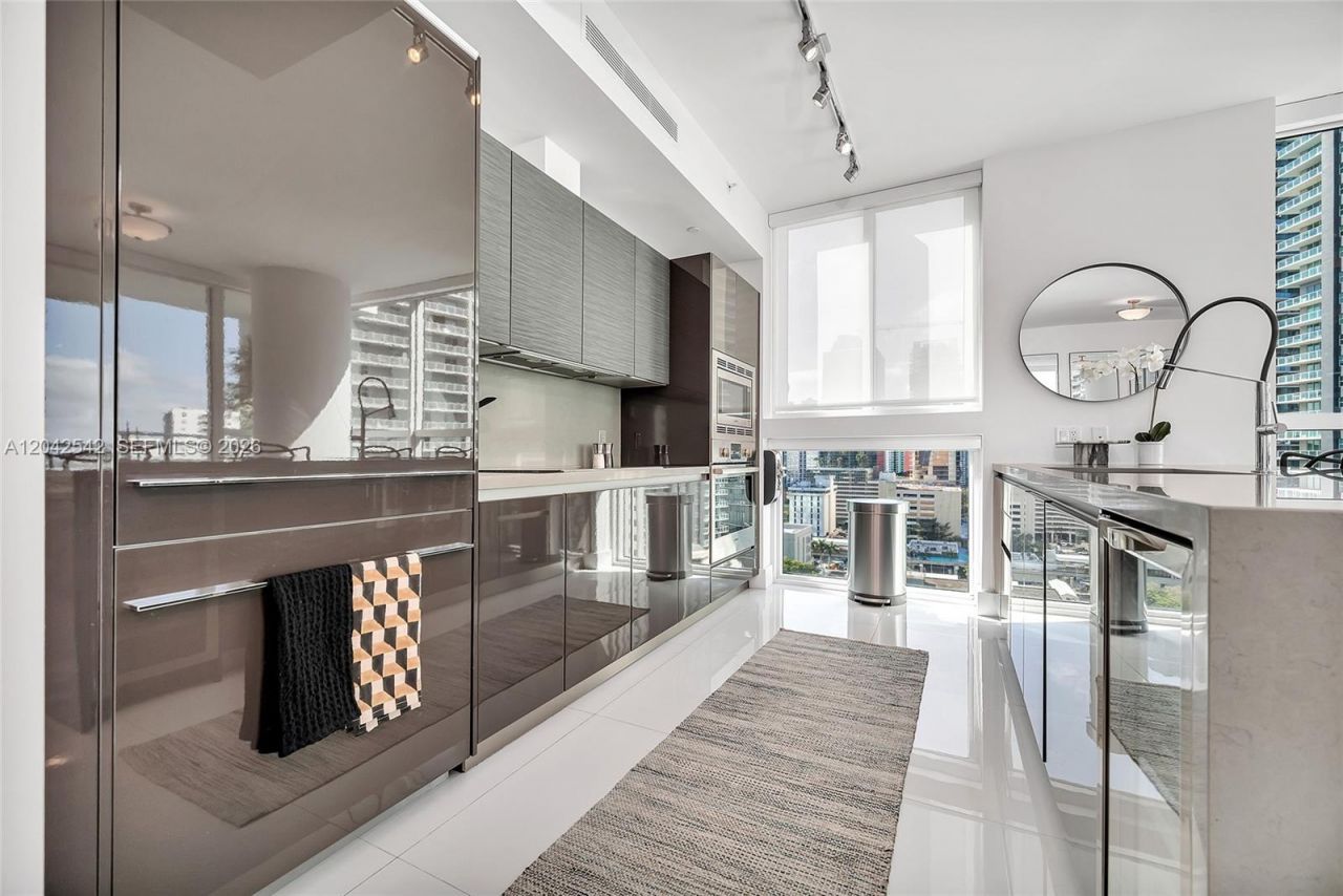 1080 Brickell Ave, Unit 1601, Miami, FL 33131 Photo