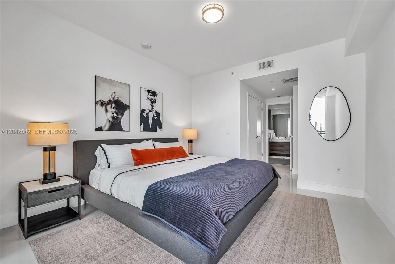 1080 Brickell Ave, Unit 1601, Miami, FL 33131 Photo