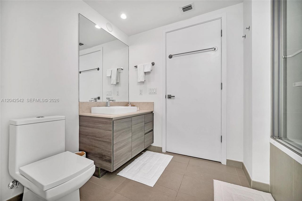1080 Brickell Ave, Unit 1601, Miami, FL 33131 Photo