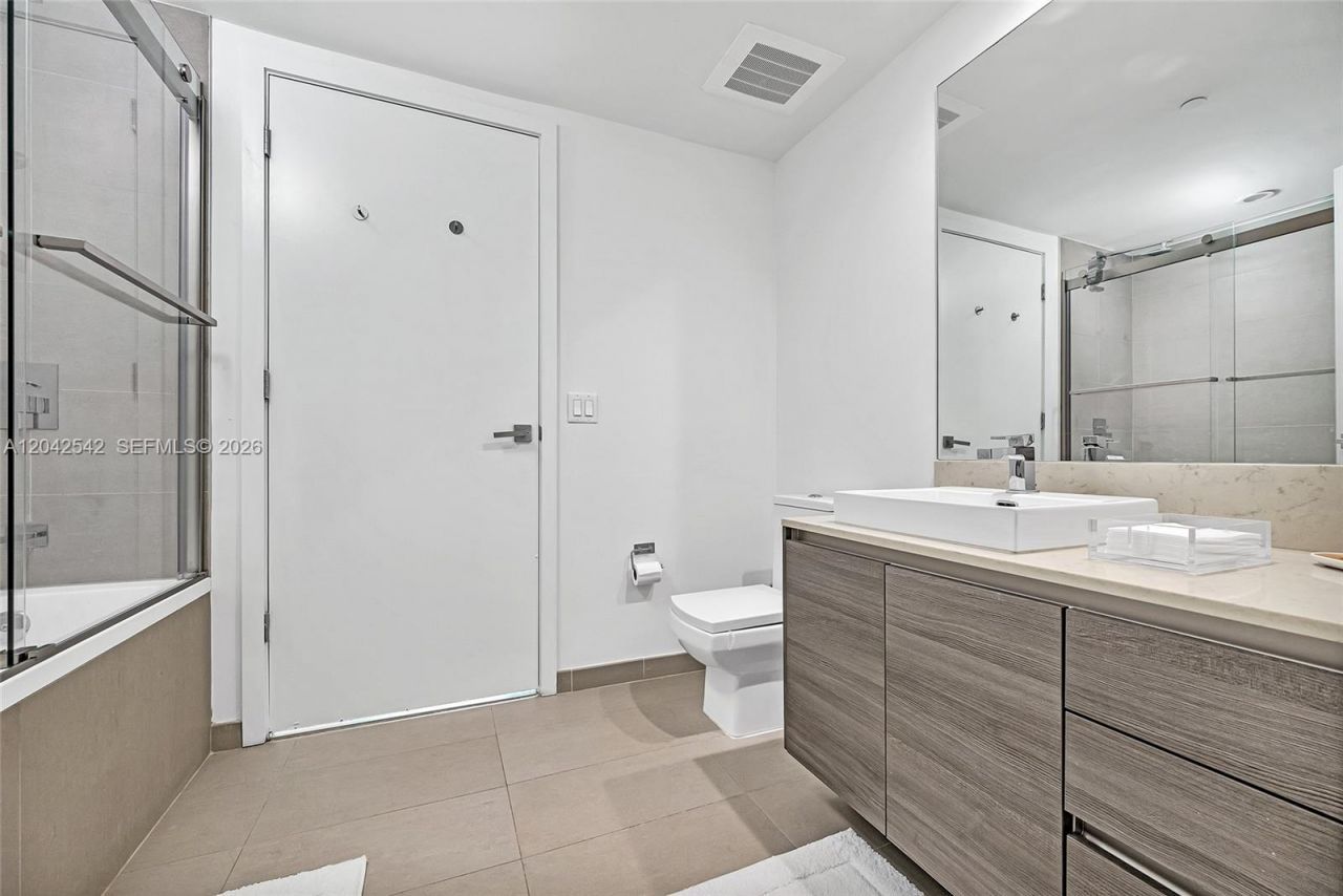 1080 Brickell Ave, Unit 1601, Miami, FL 33131 Photo
