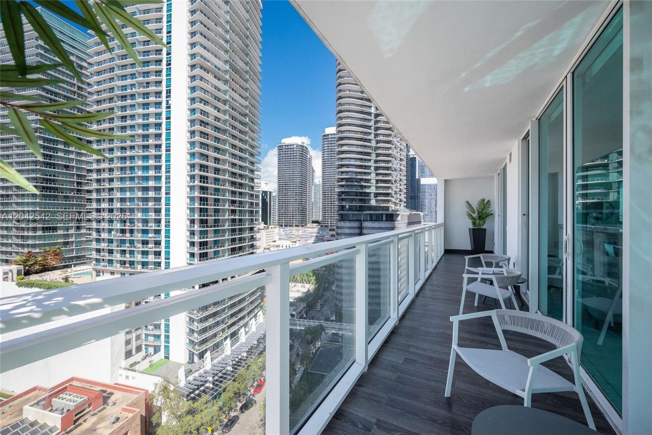 1080 Brickell Ave, Unit 1601, Miami, FL 33131 Photo