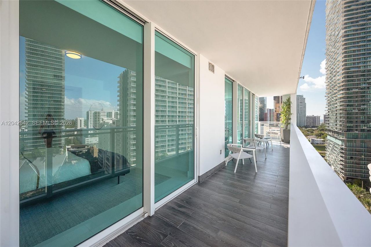 1080 Brickell Ave, Unit 1601, Miami, FL 33131 Photo