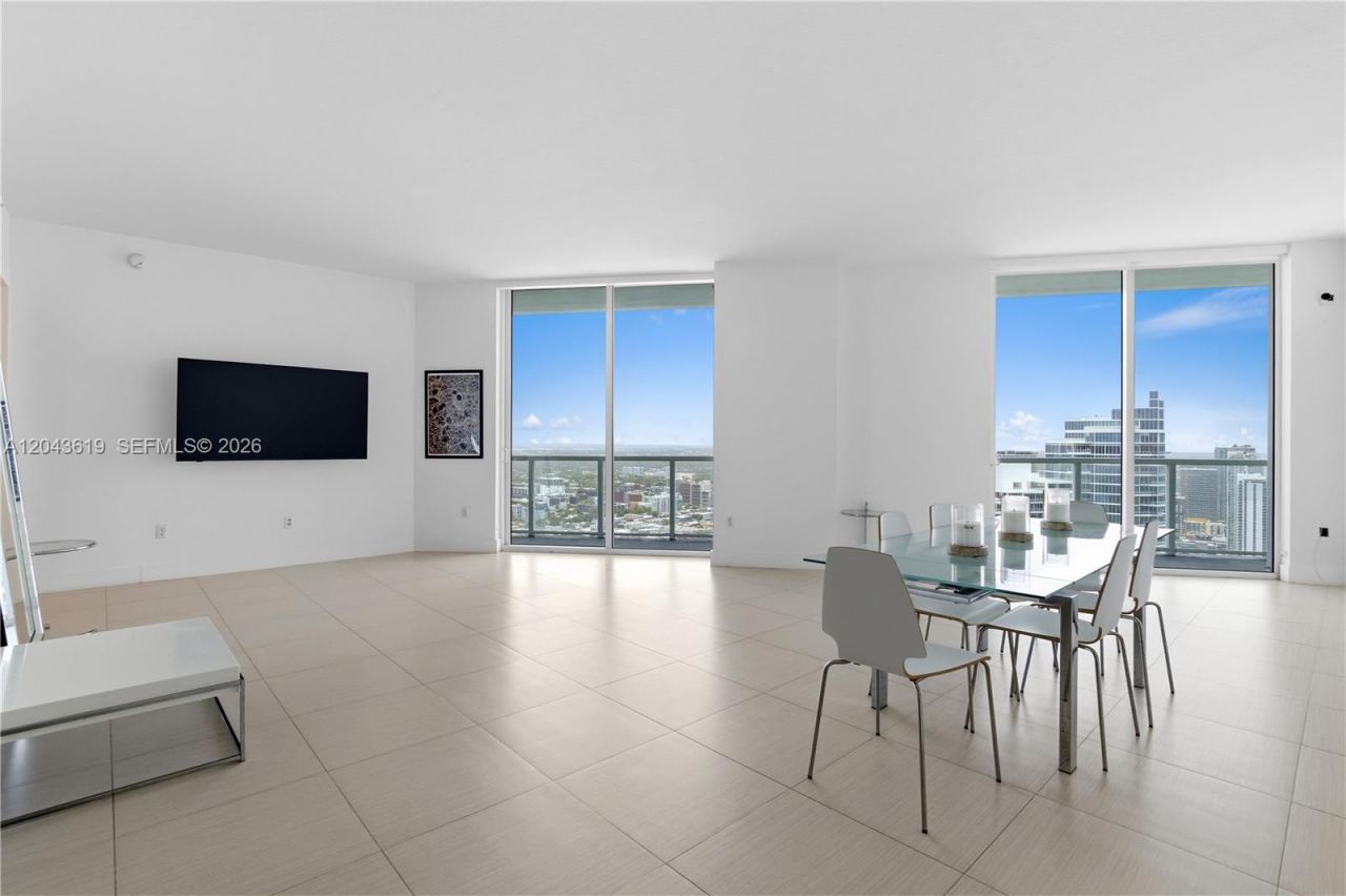1900 N Bayshore Dr, Unit PH5006, Miami, FL 33132 Photo