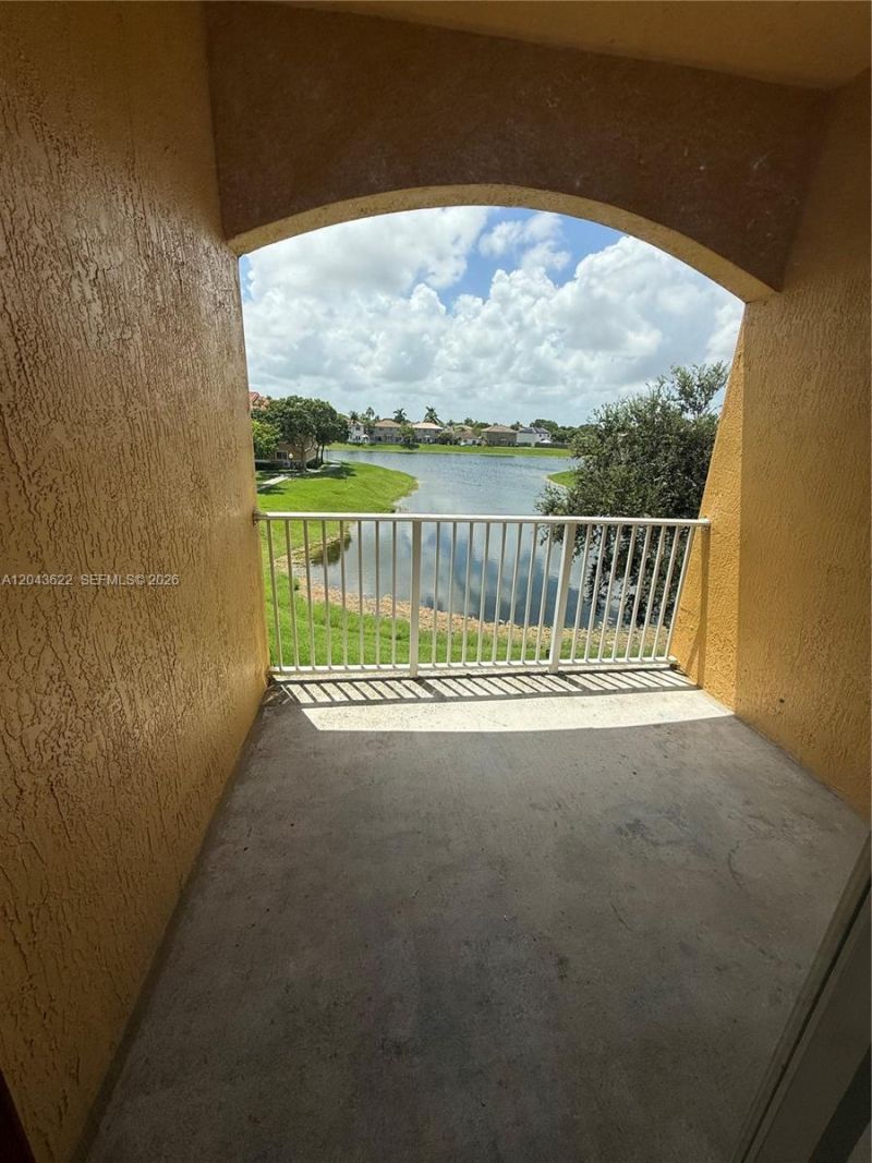 21100 SW 87th Ave, Unit 304, Cutler Bay, FL 33189 Photo