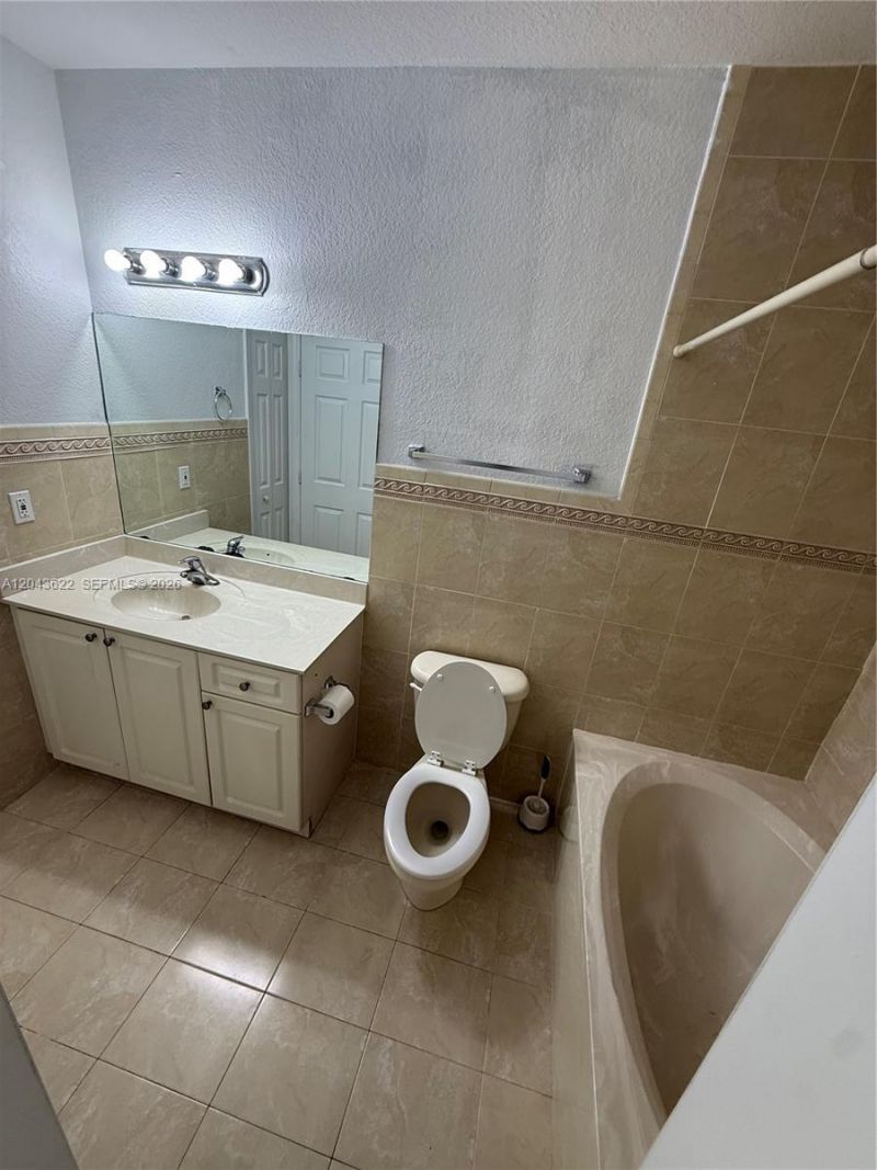 21100 SW 87th Ave, Unit 304, Cutler Bay, FL 33189 Photo