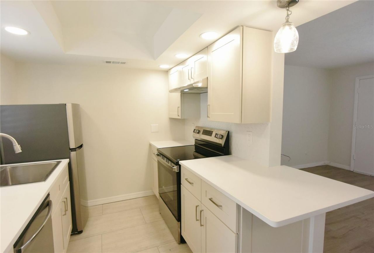3751 S School Avenue, Unit 26, Sarasota, FL 34239 Photo