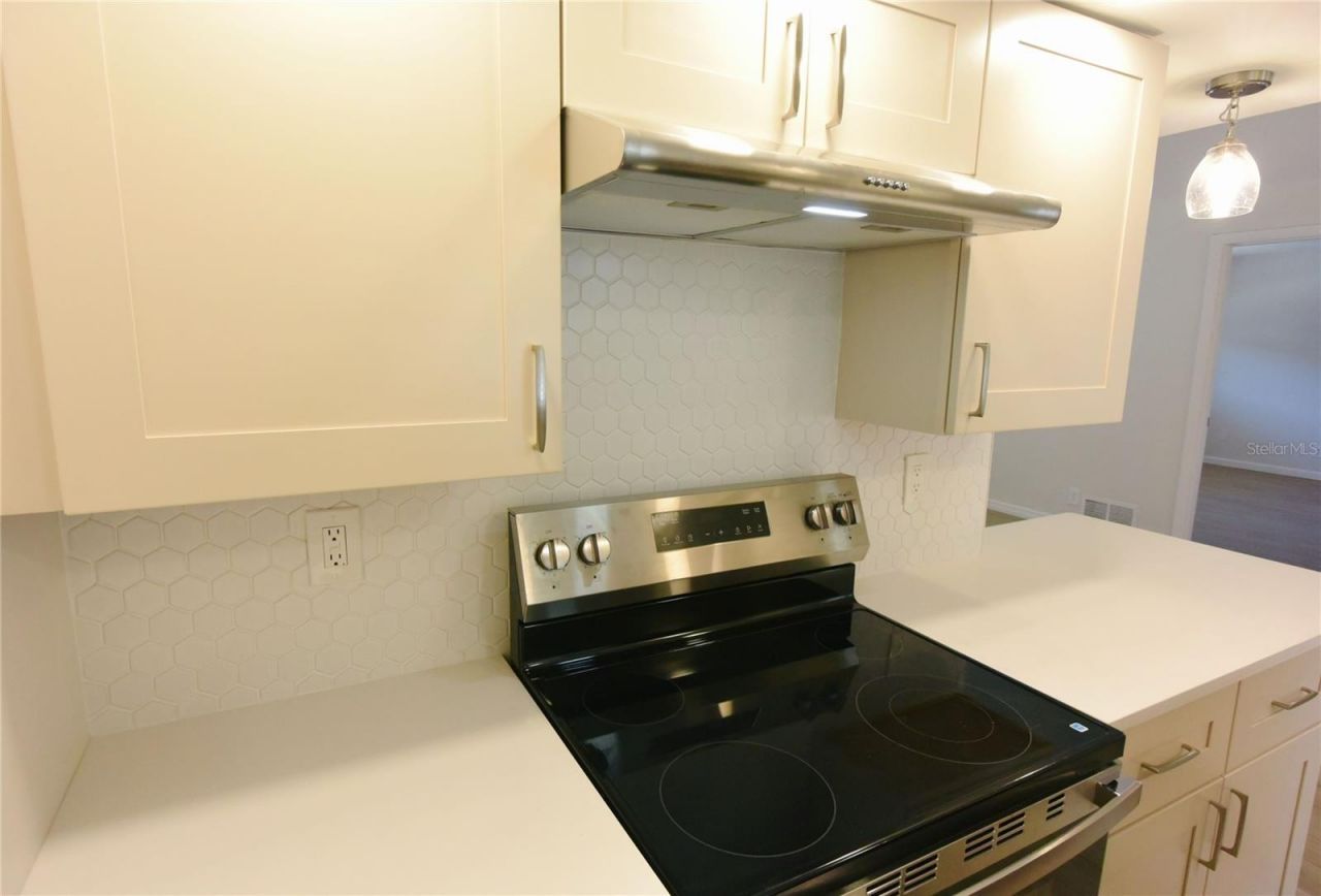 3751 S School Avenue, Unit 26, Sarasota, FL 34239 Photo