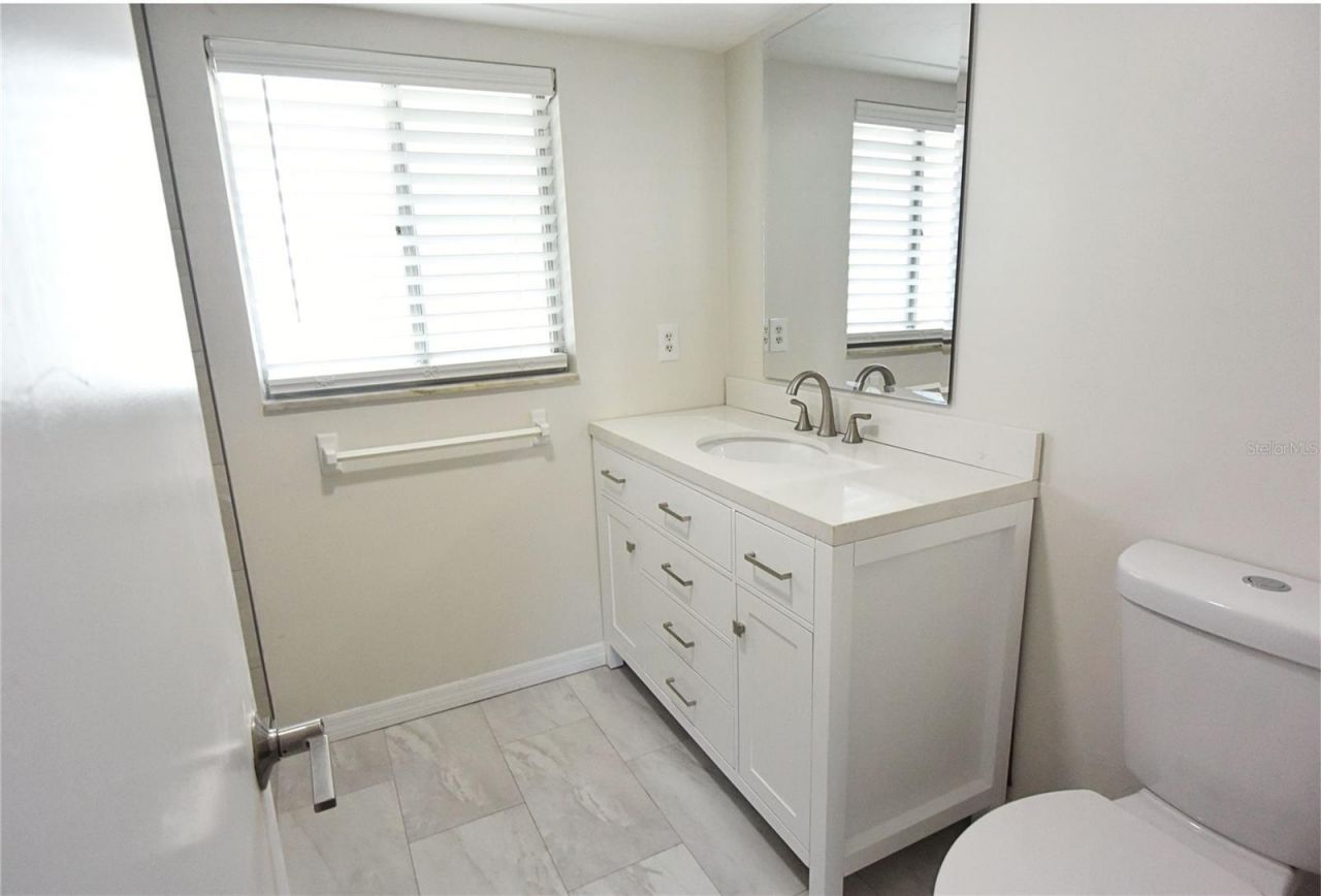 3751 S School Avenue, Unit 26, Sarasota, FL 34239 Photo