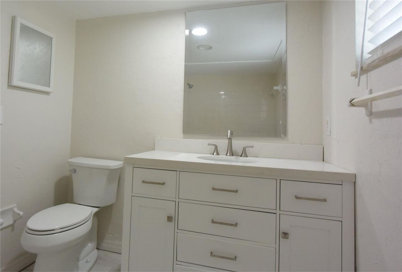3751 S School Avenue, Unit 26, Sarasota, FL 34239 Photo