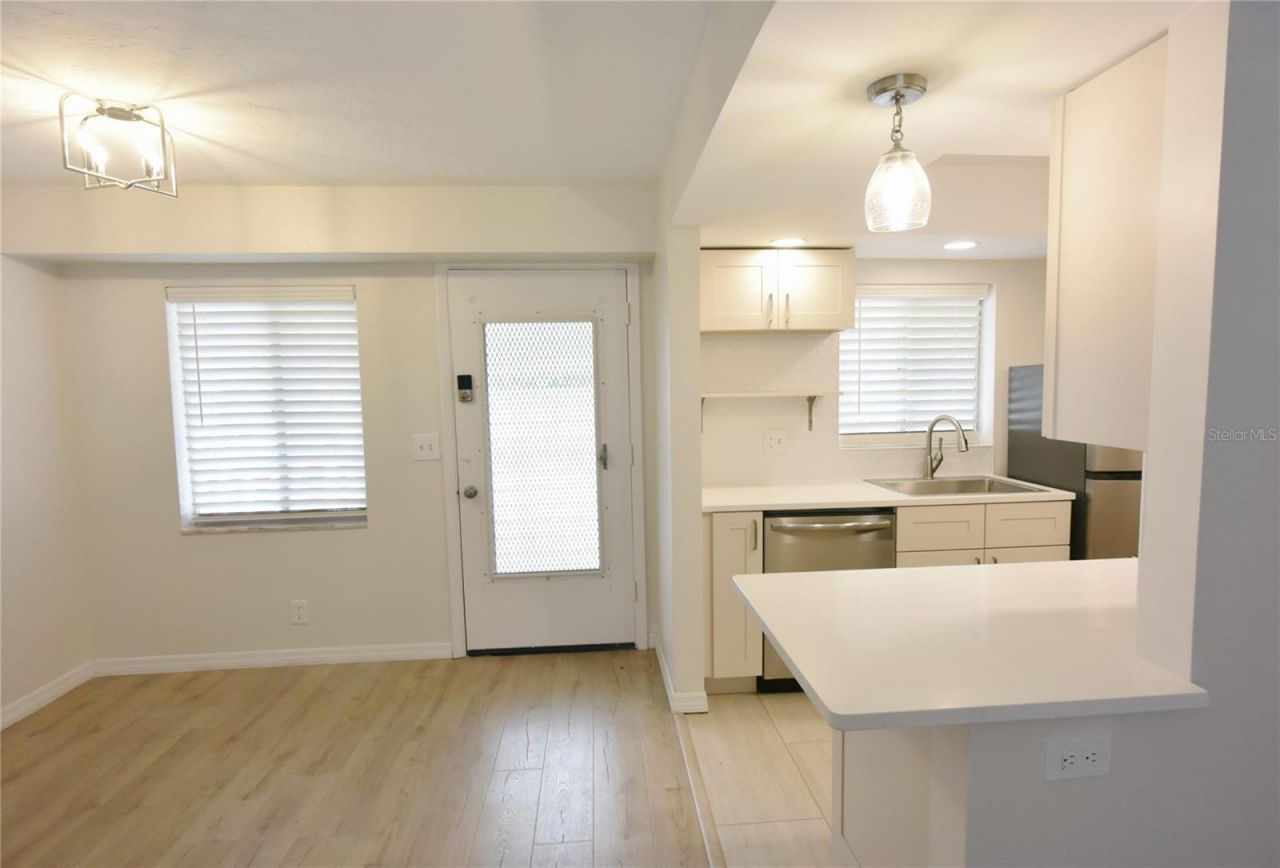 3751 S School Avenue, Unit 26, Sarasota, FL 34239 Photo