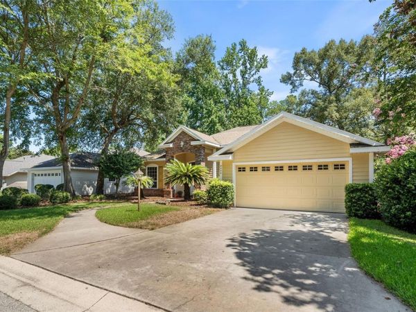 8424 SW 8TH PLACE , GAINESVILLE, FL 32607