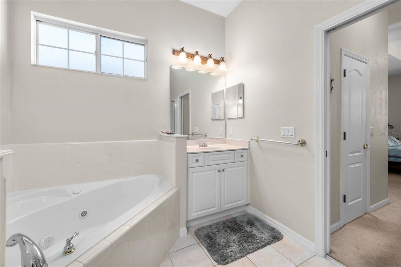 8424 SW 8th Place , Gainesville, FL 32607 Photo