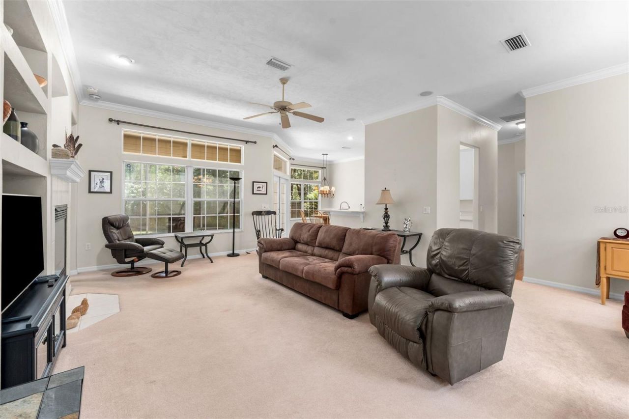 8424 SW 8th Place , Gainesville, FL 32607 Photo