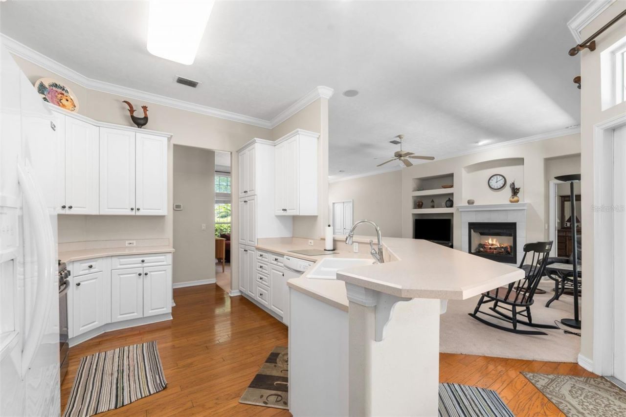 8424 SW 8th Place , Gainesville, FL 32607 Photo