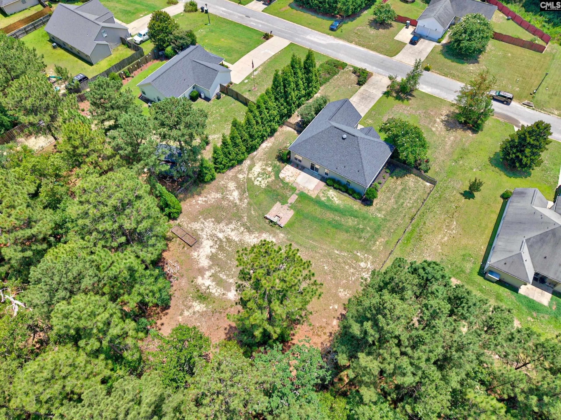 121 Farm Chase  Photo 13