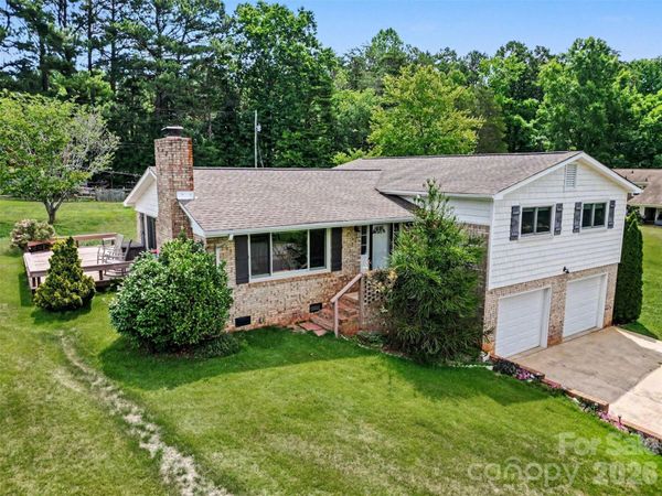 7107 Rolling Hills Drive , Sherrills Ford, NC 28673
