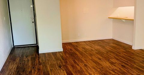 2450 Lymbery Street, Unit APT 305, Reno, NV 89509 Photo