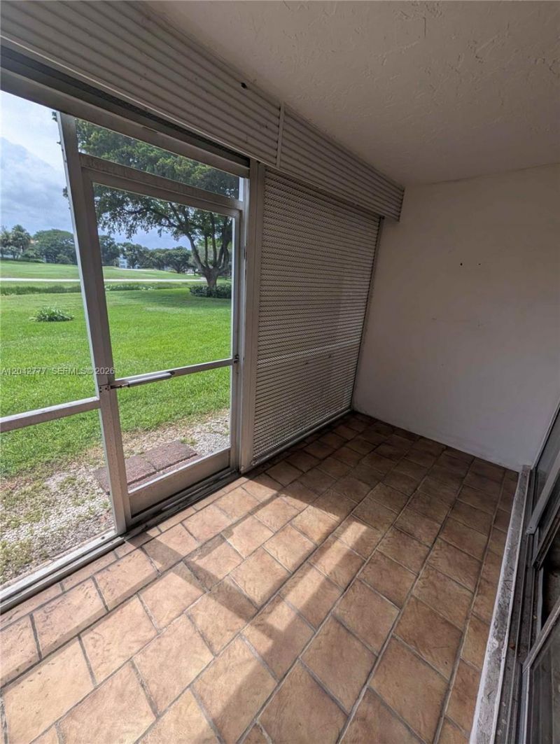 9495 Evergreen Pl , Unit 102, Davie, FL 33324 Photo