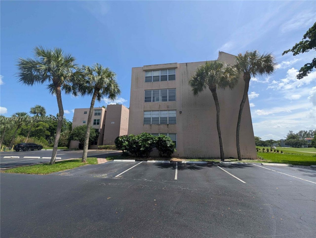 9495 Evergreen Pl , Unit 102, Davie, FL 33324 Photo