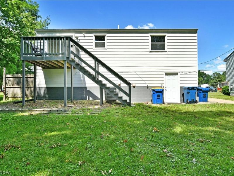 3678 Oakview Drive, Girard, OH 44420 Photo 10
