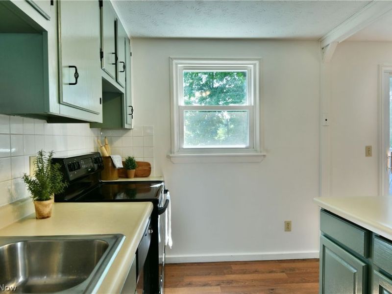 3678 Oakview Drive, Girard, OH 44420 Photo 23