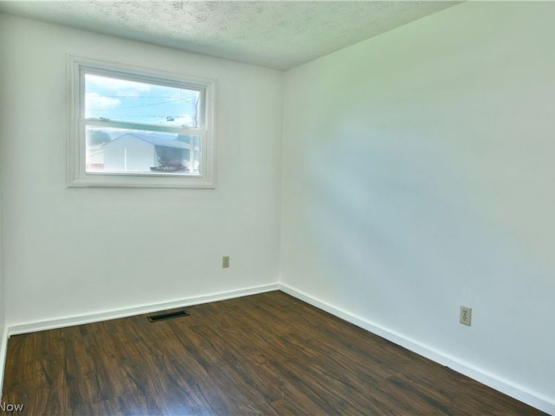 3678 Oakview Drive, Girard, OH 44420 Photo 33