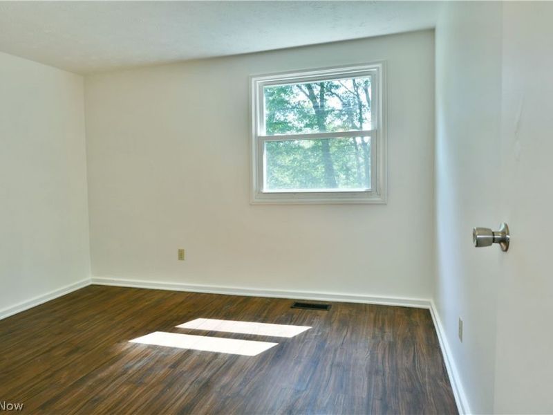 3678 Oakview Drive, Girard, OH 44420 Photo 38