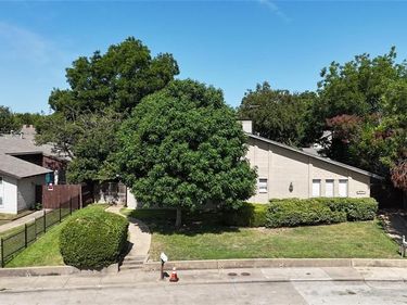 13357 Kit Lane , Dallas, TX 75240